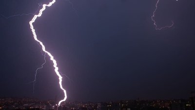 Тернополянка понад 10 років фотографує блискавки Тернополянка понад 10 років фотографує блискавки