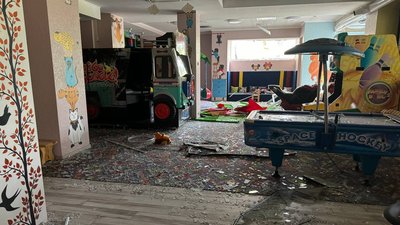 У Каневі на Черкащині ракета пошкодила дитячий розважальний центр