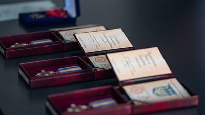 В Ужгороді родинам полеглих військових вручили державні нагороди

