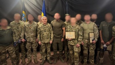 На Запоріжжі очільник ГУР Олег Іващенко вручив нагороди воїнам-розвідникам