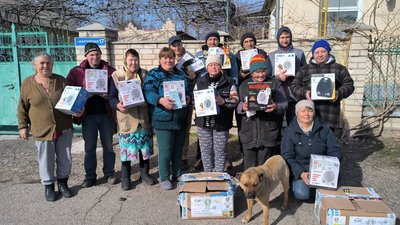Допомога цивільним від Тетяни та її партнерів по волонтерській справі. Допомога цивільним від Тетяни та її партнерів по волонтерській справі.