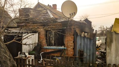 На Кіровоградщині згорів будинок багатодітної родини На Кіровоградщині згорів будинок багатодітної родини