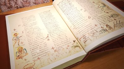 У черкаській бібліотеці представили копії рукописних книг Київської Русі