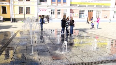 У Житомирі стартував сезон фонтанів У Житомирі стартував сезон фонтанів