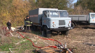 На Черкащині тиждень горить торф: залишилося згасити більше гектара пожежі На Черкащині тиждень горить торф: залишилося згасити більше гектара пожежі