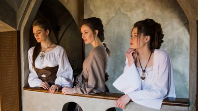 "Натхнення Любарта": лучанки створили колекцію середньовічного одягу