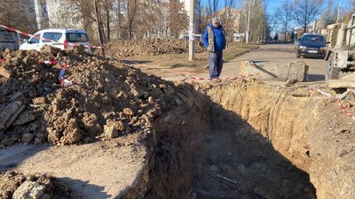 У Херсоні через аварії на мережах 117 будинків залишились без тепла У Херсоні через аварії на мережах 117 будинків залишились без тепла