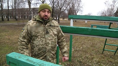 На Житомирщині у 26 артилерійській бригаді розробили психологічну смугу перешкод На Житомирщині у 26 артилерійській бригаді розробили психологічну смугу перешкод