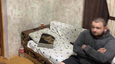 На Івано-Франківщині викрили групу людей, які за 5-6 тис. доларів переправляли чоловіків за кордон — ДБР На Івано-Франківщині викрили групу людей, які за 5-6 тис. доларів переправляли чоловіків за кордон — ДБР