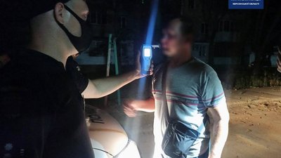 У Херсоні п'яний водій намагався втекти від правоохоронців