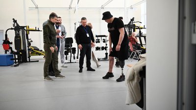 В Ужгороді на 3D-принтері друкують протези для поранених військових В Ужгороді на 3D-принтері друкують протези для поранених військових