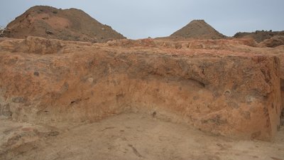 На Вінниччині проводять безкоштовні екскурсії на розкопки кургану На Вінниччині проводять безкоштовні екскурсії на розкопки кургану