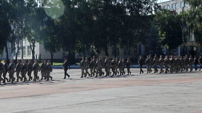 У Житомирі склали присягу півтори сотні офіцерів запасу У Житомирі склали присягу півтори сотні офіцерів запасу