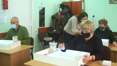 "Цю технологію використовують психологи". Як працює гурток з пісочної анімації у Вінниці