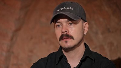 «Коли кличуть в "Азов" — не варто відмовлятися»: Павло Дерев'янко про письменництво і службу «Коли кличуть в "Азов" — не варто відмовлятися»: Павло Дерев'янко про письменництво і службу