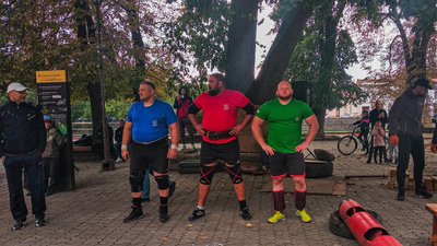 "Юніор Стронґмен" та "Карпатський ведмідь": в Ужгороді відбулися два турніри зі стронґмену "Юніор Стронґмен" та "Карпатський ведмідь": в Ужгороді відбулися два турніри зі стронґмену