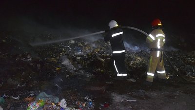 На Миколаївщині горить сміттєзвалище На Миколаївщині горить сміттєзвалище