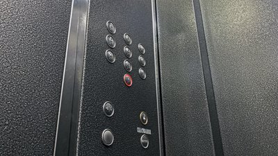 Що робити, якщо застряг у ліфті, Волиньліфт, застрягали люди в Луцьку під час відключень
