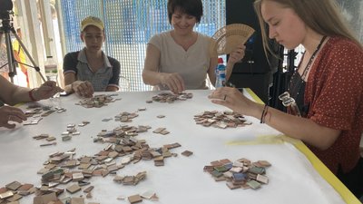 У Миколаєві відбувся майстер-клас з мозаїки від мисткині Світлани Гриб У Миколаєві відбувся майстер-клас з мозаїки від мисткині Світлани Гриб