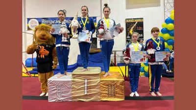Спортивна гімнастика Спортивна гімнастика