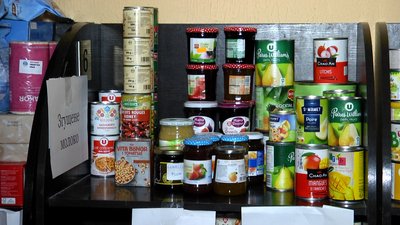 Пластуни Житомира допомагають Збройним Силам України Пластуни Житомира допомагають Збройним Силам України