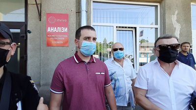 Акція проти коксового заводу: до протестувальників приїхали представники міської влади Акція проти коксового заводу: до протестувальників приїхали представники міської влади