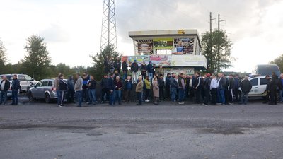 Відривається асфальт: на Рівненщині водії подали 130 заяв на дорожників Відривається асфальт: на Рівненщині водії подали 130 заяв на дорожників
