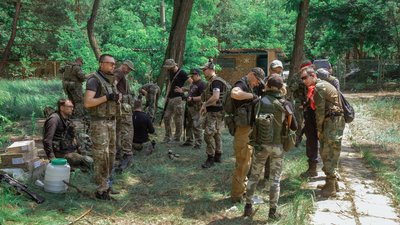 У Запоріжжі відбулася страйкбольна "Битва за Вальгаллу" У Запоріжжі відбулася страйкбольна "Битва за Вальгаллу"