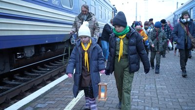 "Іскра, яка підпалює, об’єднує": Вифлеємський вогонь прибув до Запоріжжя "Іскра, яка підпалює, об’єднує": Вифлеємський вогонь прибув до Запоріжжя