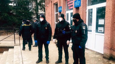 Пожежа у "ковідній" лікарні у Чернівцях. Версії трагедії Пожежа у "ковідній" лікарні у Чернівцях. Версії трагедії