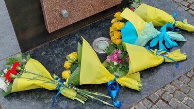 День захисників і захисниць України: у Дніпрі відбулося покладання квітів та вшанування загиблих бійців