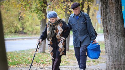 Херсон, вулиця, люди, зимовий час, осінь
