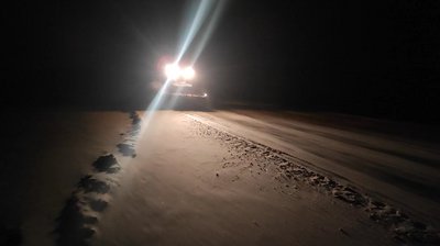 Обмежений рух і поламана техніка: як прибирають дороги Черкащини після снігопаду Обмежений рух і поламана техніка: як прибирають дороги Черкащини після снігопаду