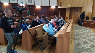 Франківські депутати прийняли звернення до президента та ВР через мінські угоди Франківські депутати прийняли звернення до президента та ВР через мінські угоди