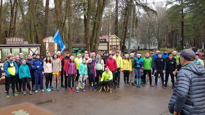 Близько шести десятків житомирян взяли участь у щорічному забігу "AfterОлів'є Run 2022" Близько шести десятків житомирян взяли участь у щорічному забігу "AfterОлів'є Run 2022"