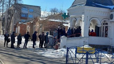 Двадцятий день війни у Сумах. Фоторепортаж з вулиці Троїцької Двадцятий день війни у Сумах. Фоторепортаж з вулиці Троїцької
