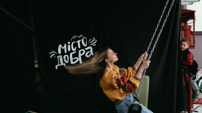 "Зараз тут понад 4 тисячі квадратних метрів добра". Благодійниця з Чернівців про розбудову прихистку для дітей "Зараз тут понад 4 тисячі квадратних метрів добра". Благодійниця з Чернівців про розбудову прихистку для дітей