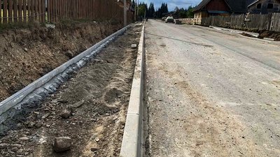 Стало відомо, коли завершать ремонт дороги до пункту пропуску "Шепіт" на Буковині
