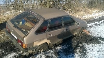 Миколаївські рятувальники допомагають водіям на дорогах області Миколаївські рятувальники допомагають водіям на дорогах області