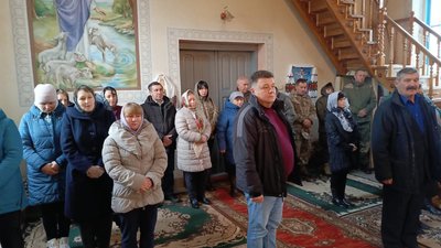 Жителі вшанували жертв Осниківської трагедії Жителі вшанували жертв Осниківської трагедії