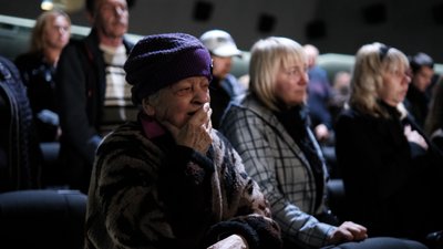 У Чернівцях вшанували військових, загиблих під час повномасштабного вторгнення У Чернівцях вшанували військових, загиблих під час повномасштабного вторгнення