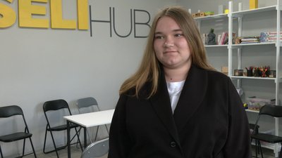 "Vseli Hub": в селі на Чернігівщині в приміщенні старої бібліотеки створили молодіжний простір "Vseli Hub": в селі на Чернігівщині в приміщенні старої бібліотеки створили молодіжний простір