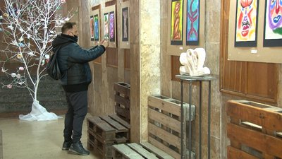 виставка бур'ян