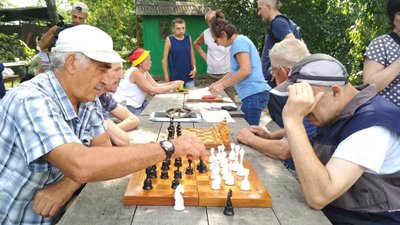 Учасники мали змогу позмагатися у шахах, шашках, армреслінгу, фігурному водінні та кільцебросі. Учасники мали змогу позмагатися у шахах, шашках, армреслінгу, фігурному водінні та кільцебросі.