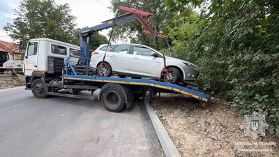 Евакуація автомобіля після затримання
