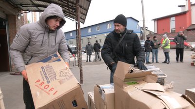 Вантажать гуманітарну допомогу: як волонтерить баскетбольний клуб "Рівне"