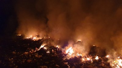 На Харківщині сім годин гасили сміттєвий полігон