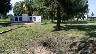 "Куди вже ховатися, як воно все ближче і ближче?" — жителі села Студенок на Сумщині розповіли про російські обстріли