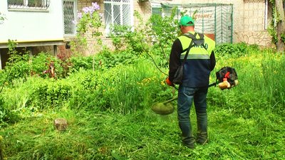 У Вінниці муніципали перевіряють стан сміттєвих майданчиків У Вінниці муніципали перевіряють стан сміттєвих майданчиків