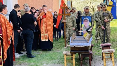 Похорон в Бережанській громаді, Тернопіль, 12 квітня, 2024 Похорон в Бережанській громаді, Тернопіль, 12 квітня, 2024